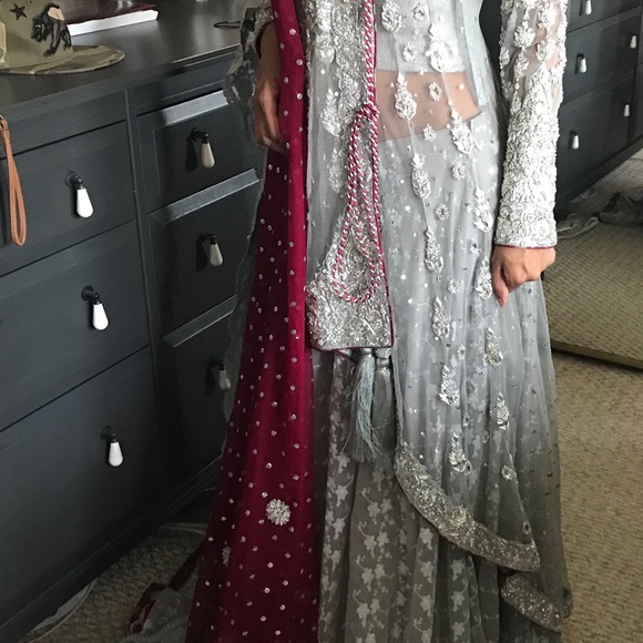 Zainab Chottani brand new Silver Gray Bridal - Picture 8 of 8